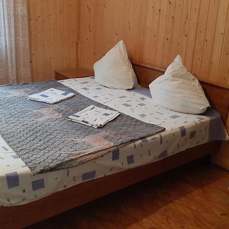 Zolotaya Buhta 10 Hotell Pizunda Exteriör bild