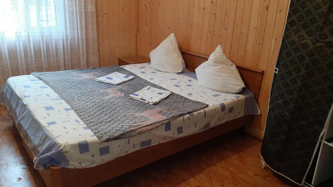 Zolotaya Buhta 10 Hotell Pizunda Exteriör bild